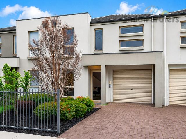 Townhouse for sale in Horseshoe Creek, South Australia