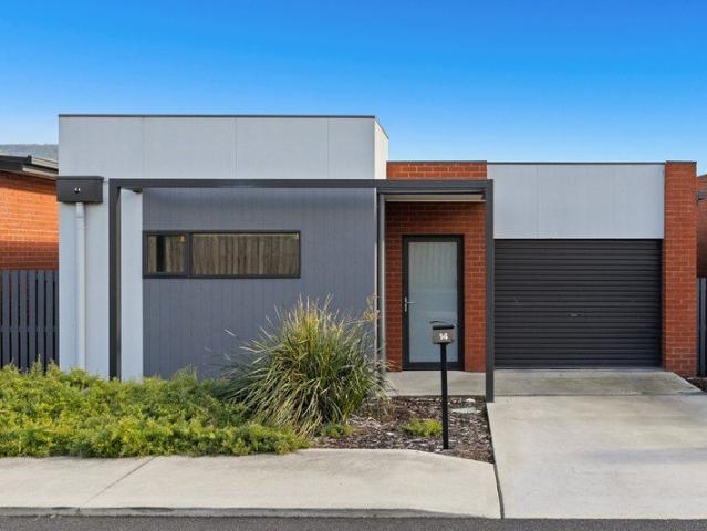 Townhouse for sale in Hobart, Tasmania