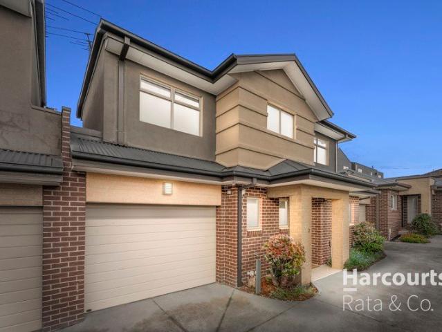 Townhouse for sale in Camerons Creek, Victoria