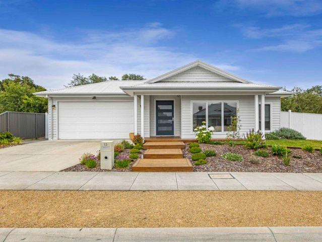 House for sale in Ballan
