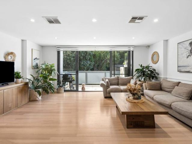 Townhouse for rent in Sydney, New South Wales