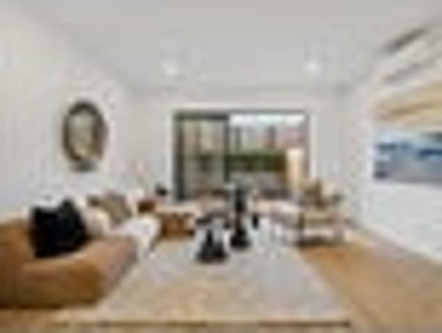 Townhouse for sale in Balmoral