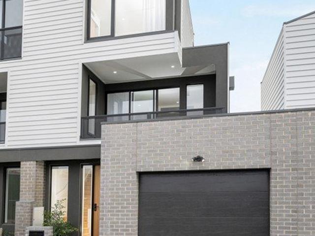 Townhouse for sale in Camerons Creek, Victoria