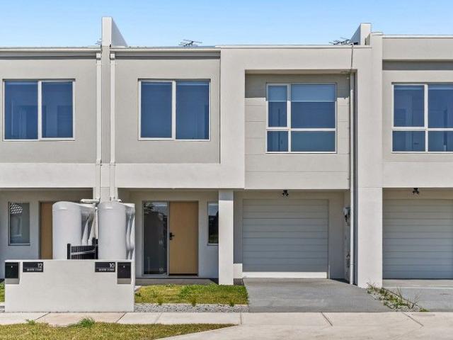 Townhouse for sale in Camerons Creek, Victoria