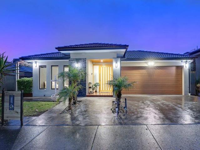 House for sale in Aston, Melbourne