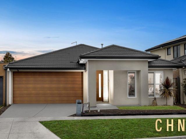 House for sale in Upper Point Cook, Melbourne
