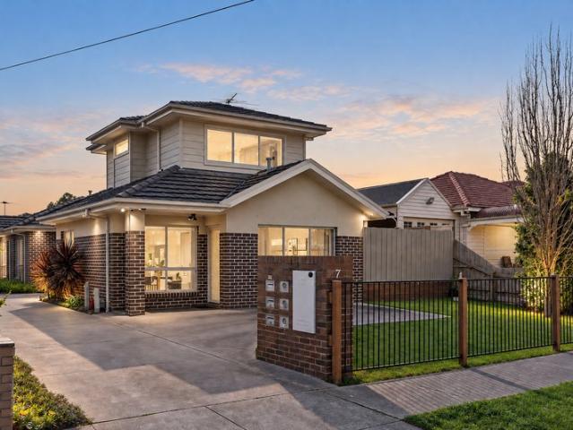 Townhouse for sale in Camerons Creek, Victoria