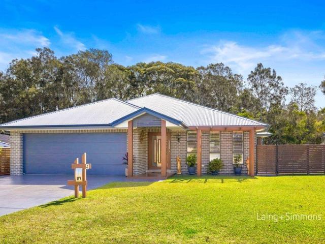 House for sale in Lake Cathie, New South Wales