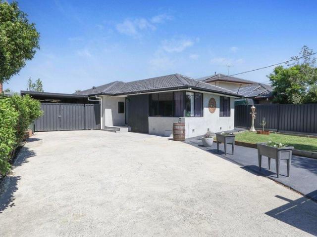 House for sale in Kealba, Melbourne