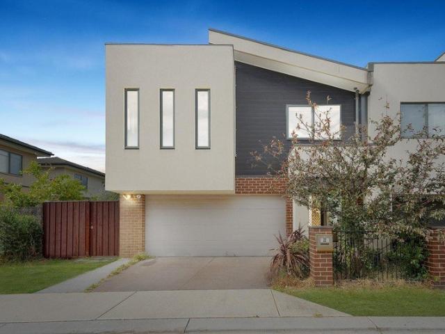 Townhouse for sale in Camerons Creek, Victoria