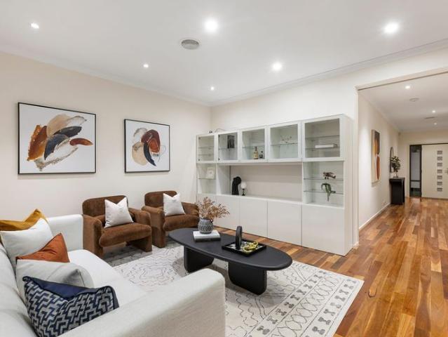 House for rent in McKinnon, Melbourne