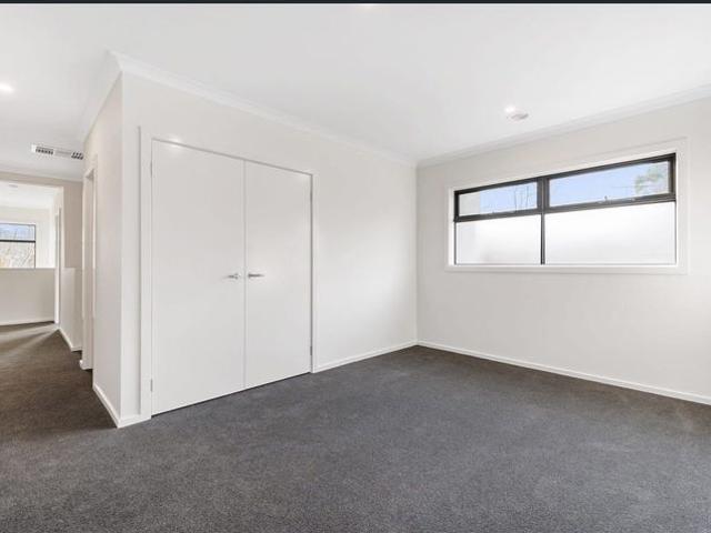 Townhouse for rent in Camerons Creek, Victoria