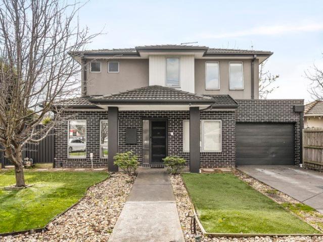 Townhouse for sale in Camerons Creek, Victoria