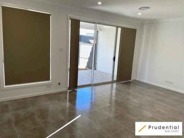 House for rent in Edmondson Park, Sydney