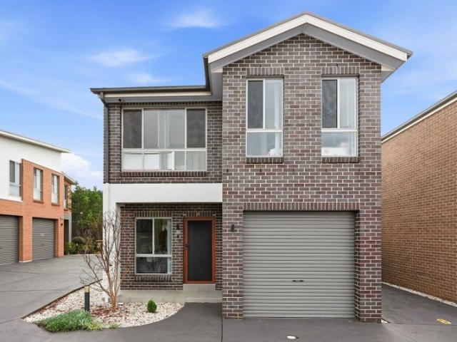 Townhouse for sale in Sydney, New South Wales