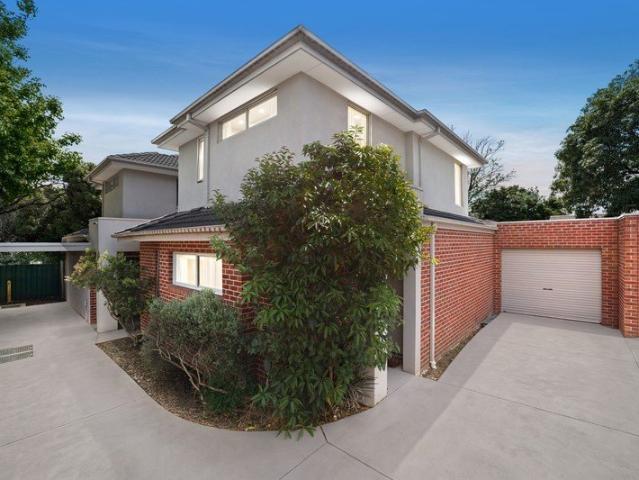 Townhouse for sale in Boronia, Melbourne