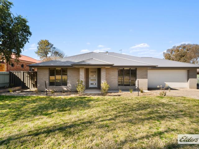 House for sale in Chiltern, Victoria