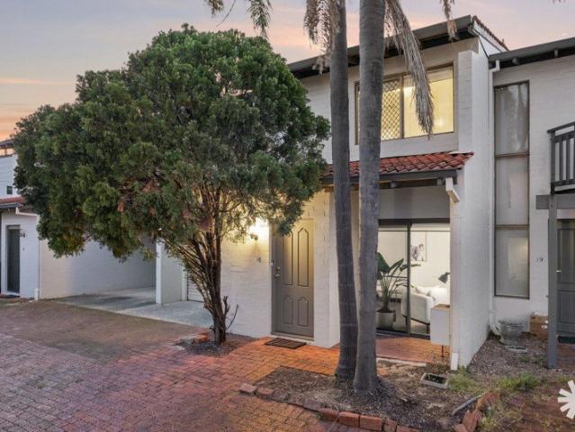 Townhouse for sale in Como, Western Australia