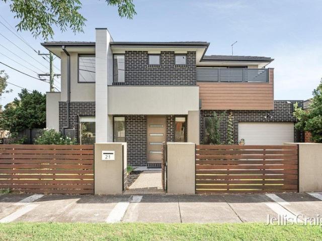 Townhouse for sale in Camerons Creek, Victoria