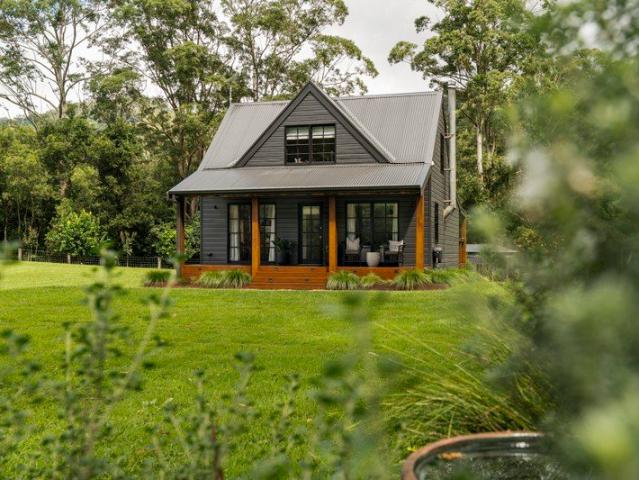 Cottage for sale in Beaumont, New South Wales