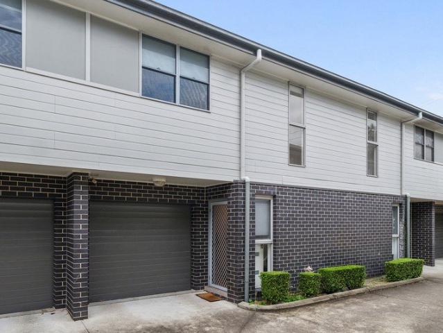 Townhouse for sale in Ambergate, New South Wales