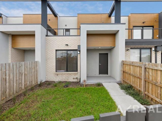Townhouse for sale in Camerons Creek, Victoria
