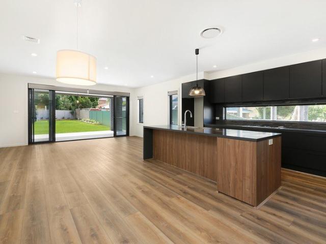 Duplex for rent in Sydney, New South Wales