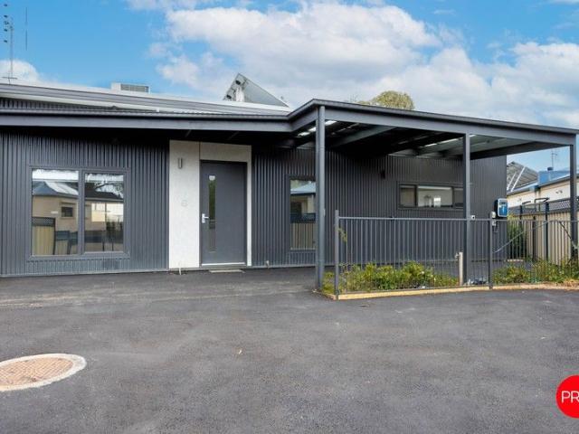 Townhouse for sale in Castlemaine, Victoria