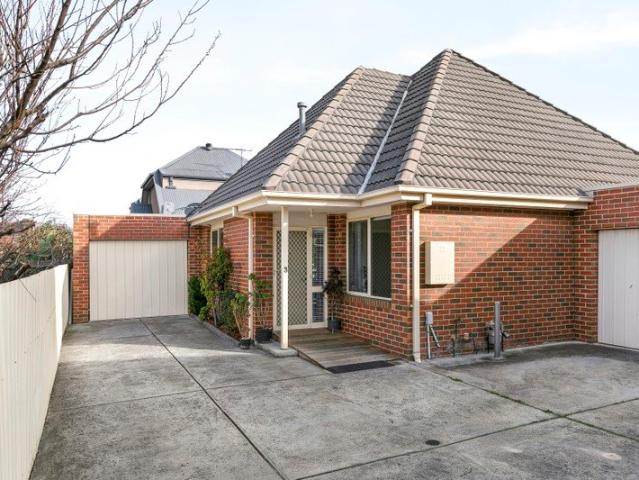 Townhouse for sale in Camerons Creek, Victoria