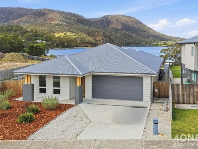 House for sale in Old Beach, Hobart