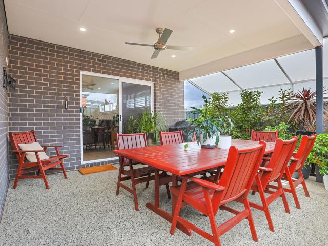 Townhouse for sale in Irymple, Victoria