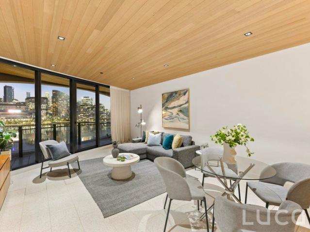 Apartment for sale in NewQuay, Melbourne