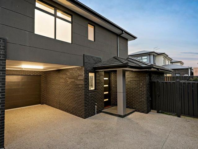 Townhouse for sale in Camerons Creek, Victoria