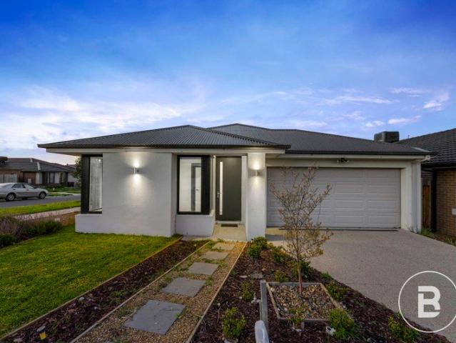House for sale in Winterfield, Ballarat