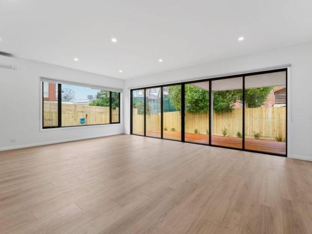 Townhouse for rent in Camerons Creek, Victoria