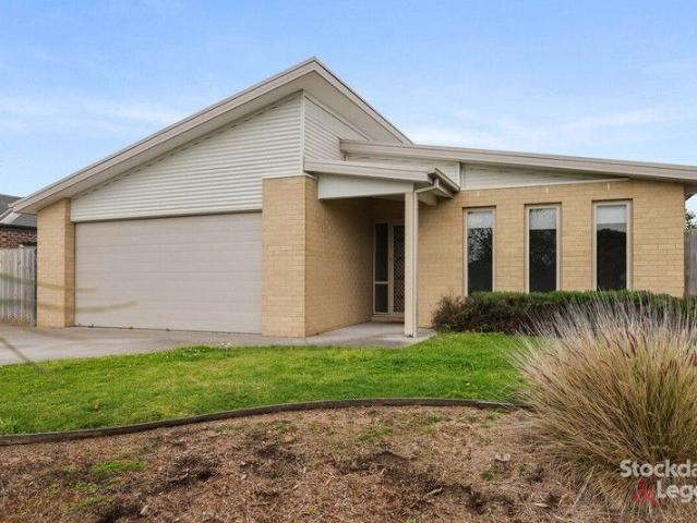 House for sale in Cowes, Victoria