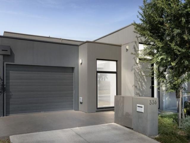 Townhouse for sale in Camerons Creek, Victoria