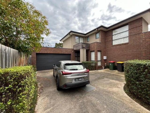 Townhouse for sale in Camerons Creek, Victoria