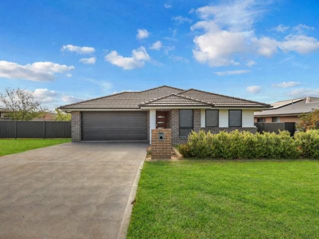 House for sale in Caerleon, New South Wales