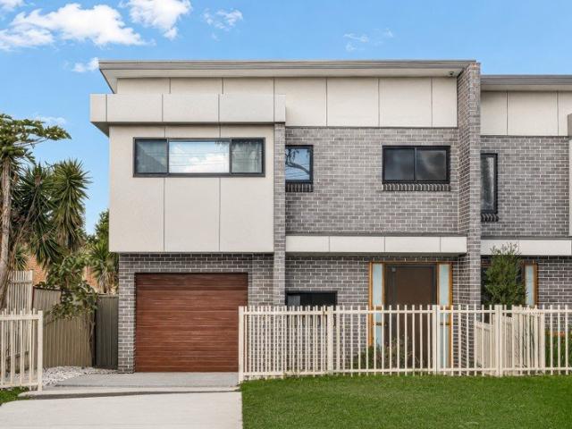 Townhouse for sale in Sydney, New South Wales