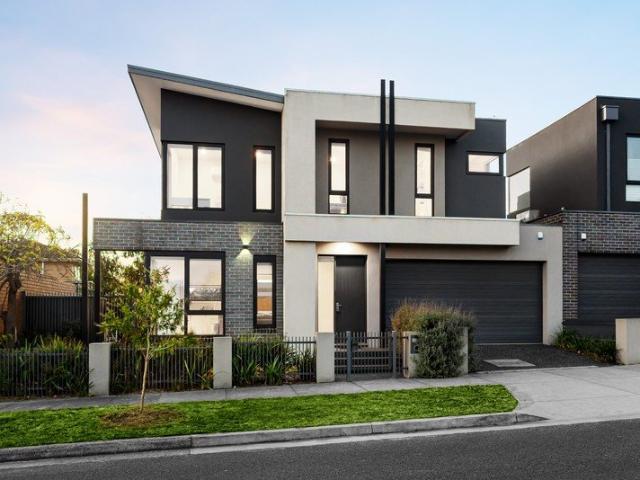 Townhouse for sale in Camerons Creek, Victoria