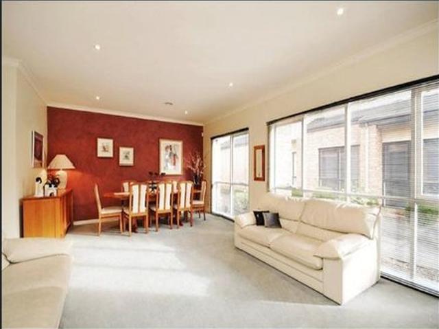 Townhouse for rent in Camerons Creek, Victoria