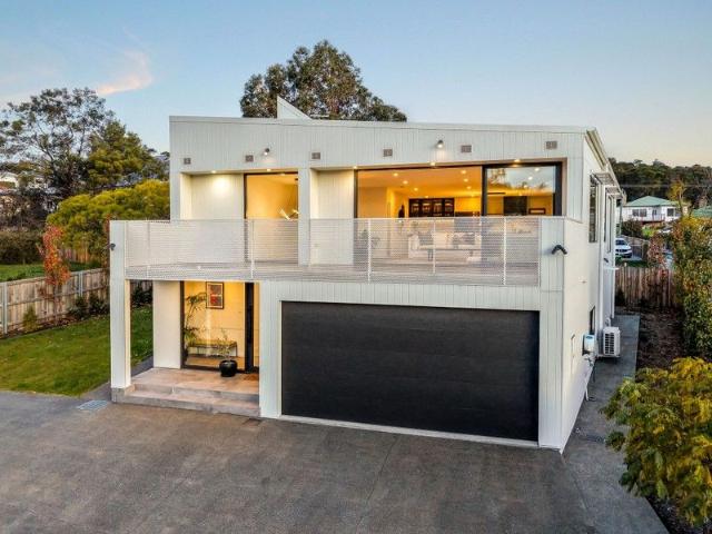 House for sale in Montagu Bay