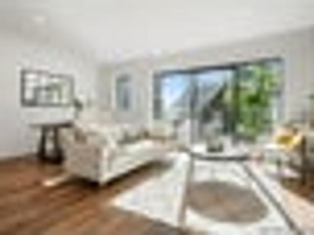Townhouse for sale in Whangaparaoa, Oroua County