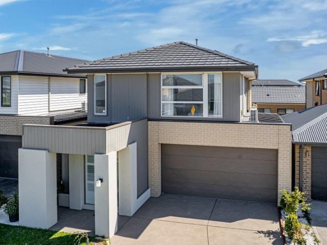 House for sale in Smiths Park Estate, Melbourne