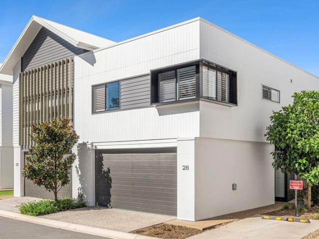 Townhouse for sale in Fernbrook, Queensland
