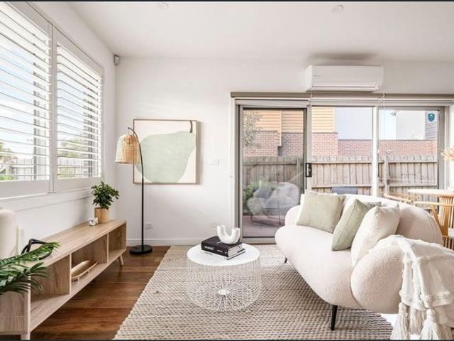 Townhouse for rent in Camerons Creek, Victoria