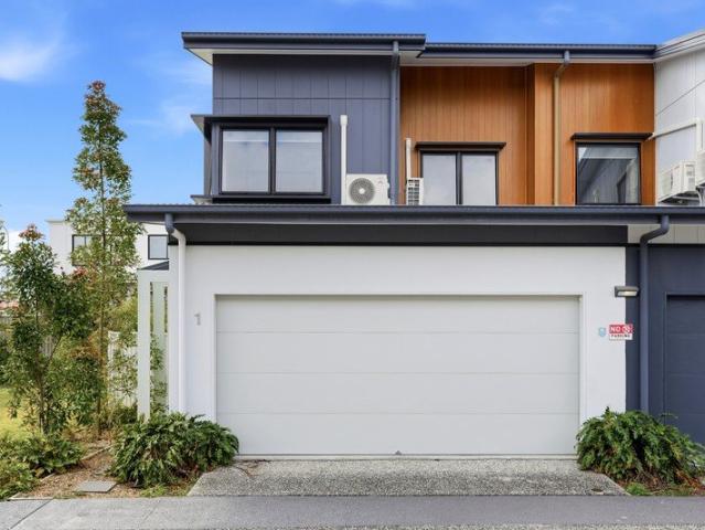 Townhouse for sale in Toombul, Queensland