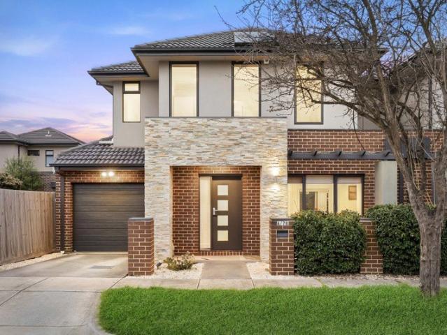 Townhouse for sale in Camerons Creek, Victoria
