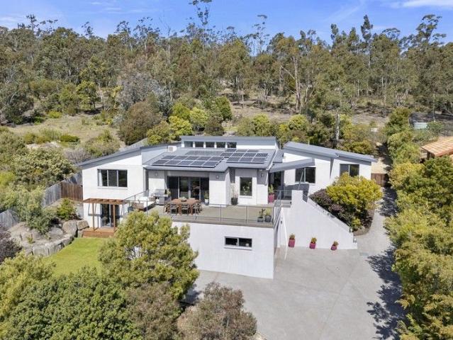 House for sale in Kingston, Tasmania